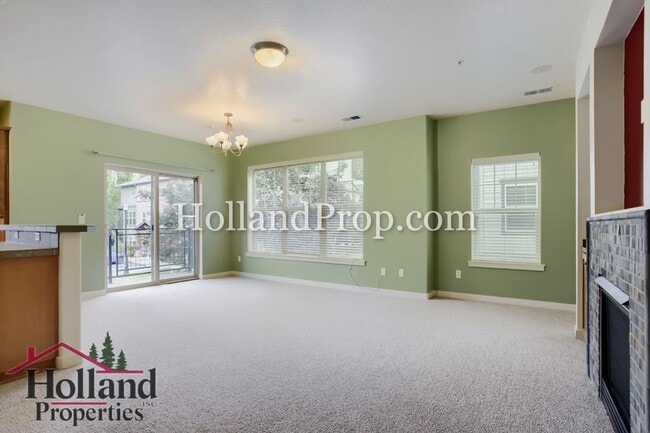 Photo - Lovely Condo with 2 primary suites in Hillsboro