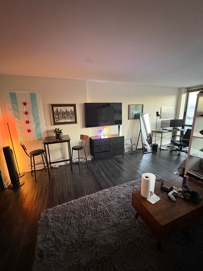 Photo - 1660 N La Salle Dr Unit 1403