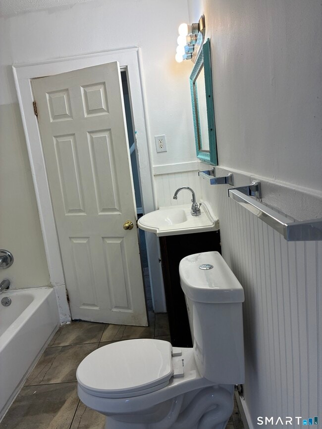 Photo - 255 Poplar St Unit 3