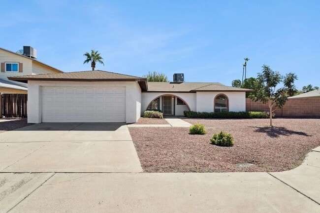 Photo - 2213 S Saratoga