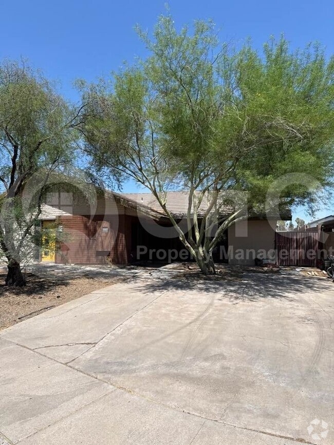 Building Photo - 3907 S Farmer Ave Rental