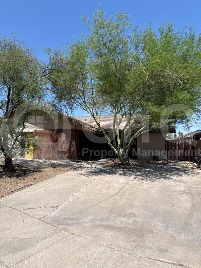 Photo - 3907 S Farmer Ave House