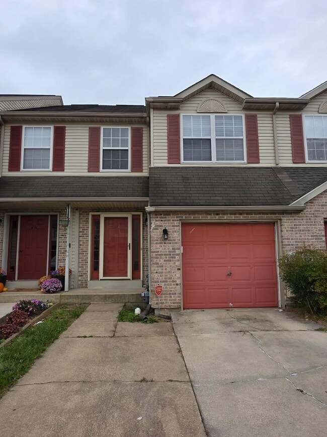 Building Photo - Valley Stream Neighborhood