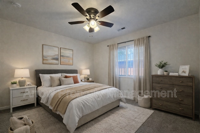 Photo - 2000 Washington St