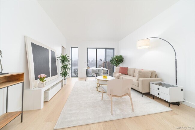 Photo - 30-05 Vernon Blvd Unit 7J