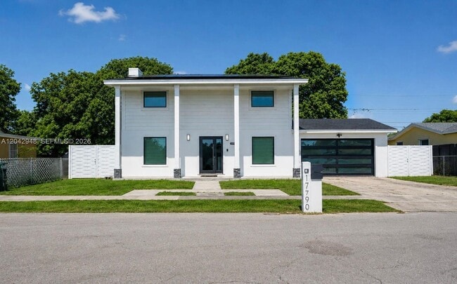 Building Photo - 17790 SW 110th Ct