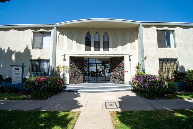 Building Photo - Venice-12915 Rental