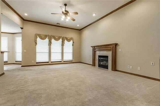 Photo - 2828 Canton Ln