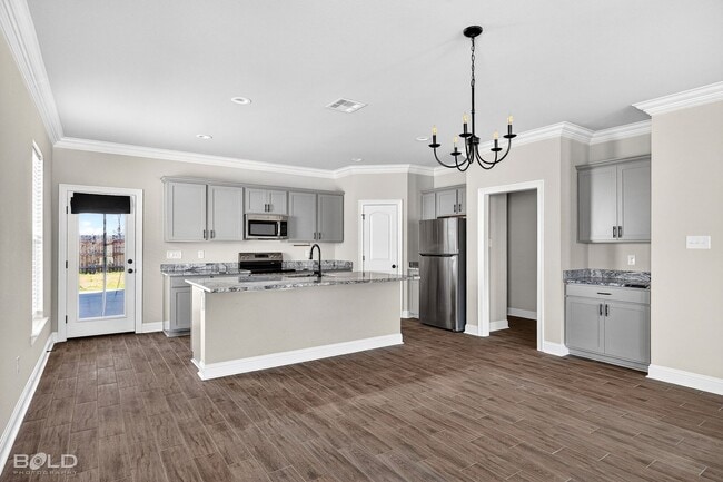 Photo - 766 Crozier Dr