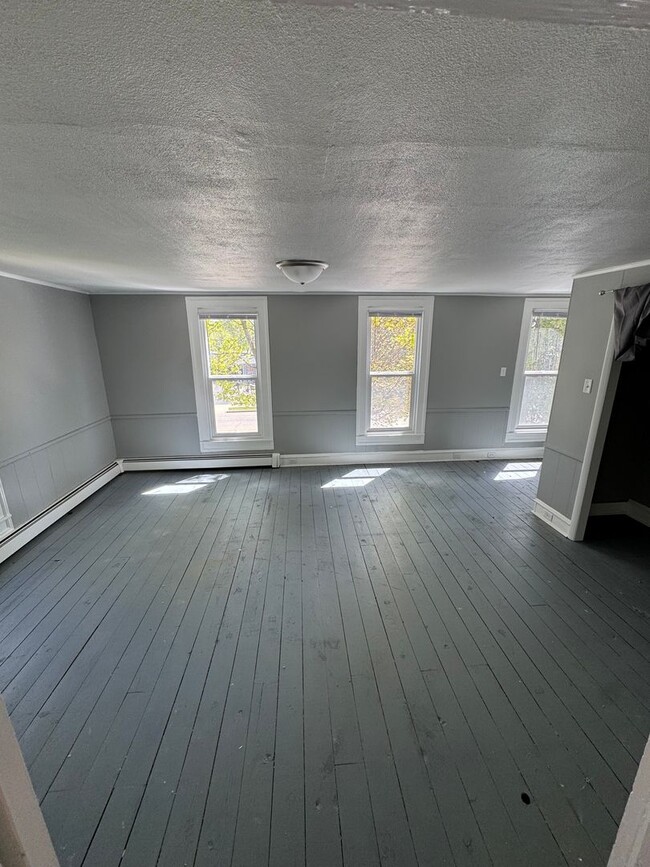 Photo - 1439 Main St Unit 1441