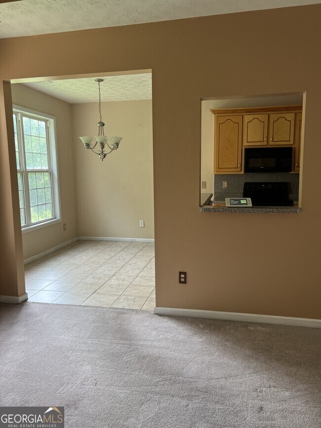 Photo - 2705 Old Covington Rd NE