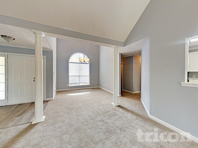 Photo - 555 Chaseridge Dr