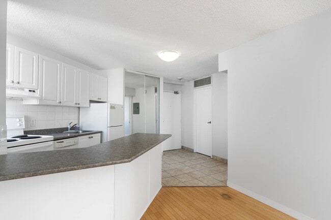 Photo - Nicola Place Unit 00208