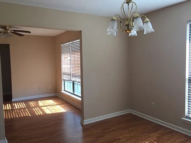 Photo - 1646 Latham Ct