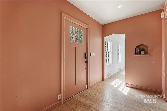 Photo - 1424 Arlington Ave
