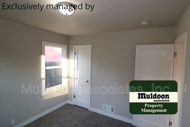 Photo - 2829 2nd Ave