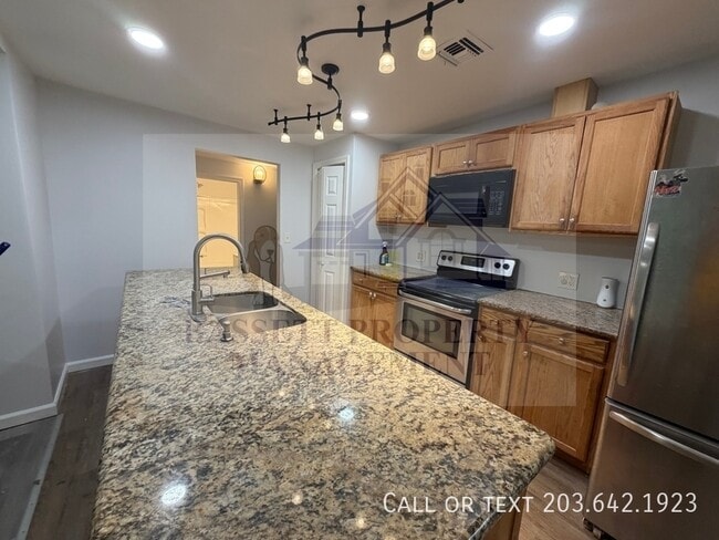 Photo - 191 Davis St