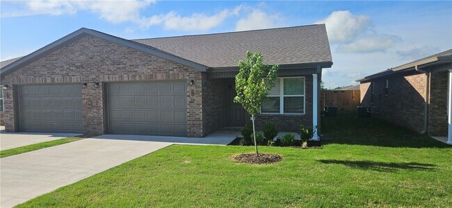 Photo - 519 NW 69th Ave