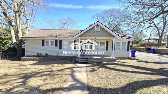 Building Photo - 1065 Milstead Ave Rental