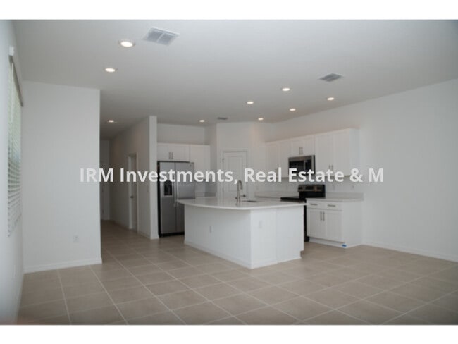 Photo - 3 bedroom 2.5 Bath townhome in Reedy Reserve !!!