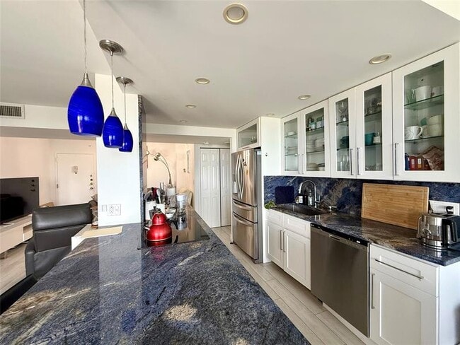 Photo - 101 Briny Ave Unidad 1107