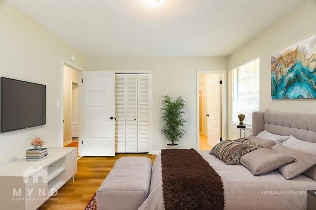 320 Navajo Pines Dr