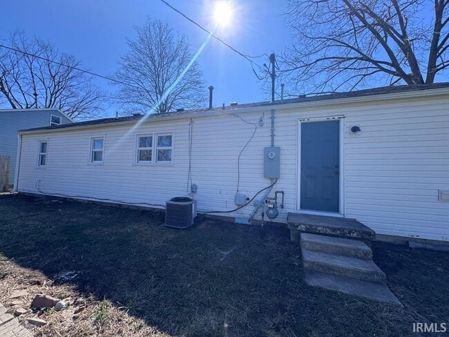 Photo - 1012 W Haines Ave