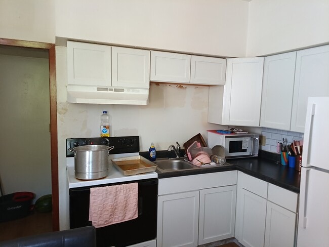 Photo - 620 Bates Ave Unit 620 Bates,  2
