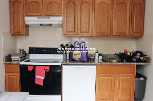 Photo - 18 Euston St Unit 2