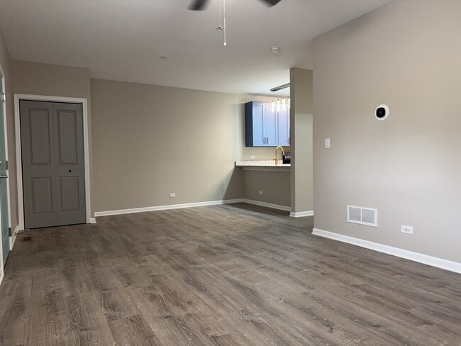 Photo - 5 S Virginia Rd Unit 4