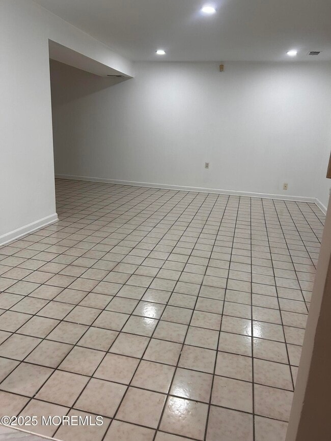 Photo - 823 Bowman Rd