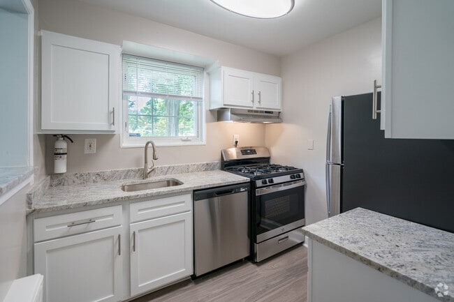 Building Photo - Braddock Lee Rental