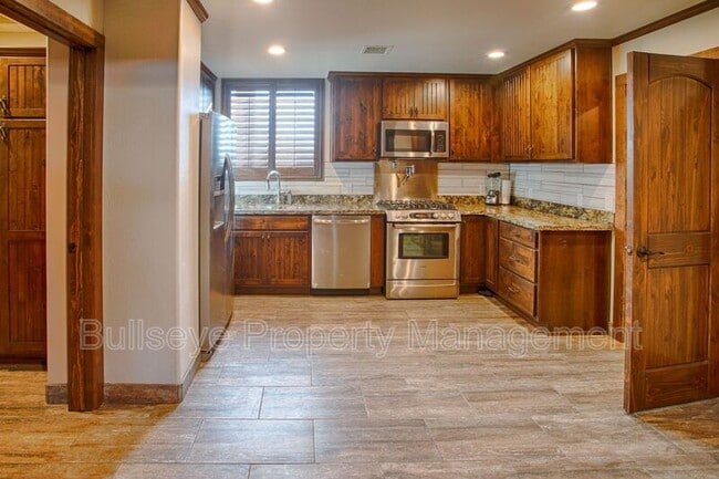 371 E. 1/2 St. North