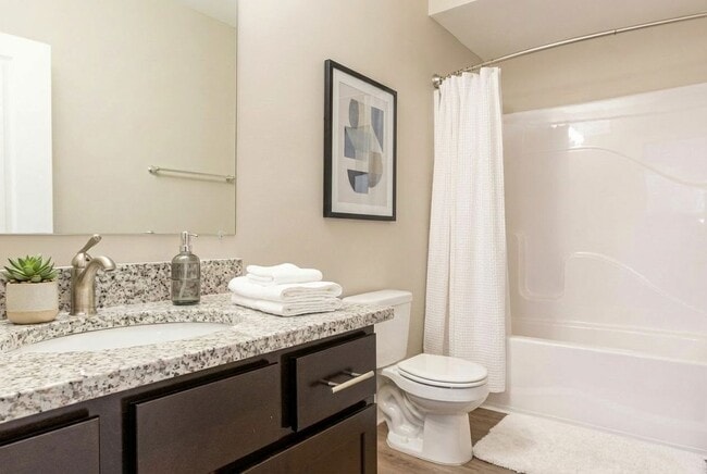 Photo - Gateway Crossing