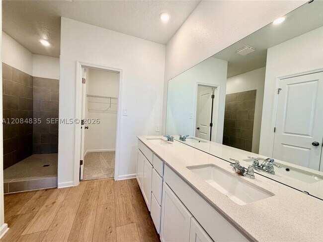 Photo - 4443 Vibernum Ave