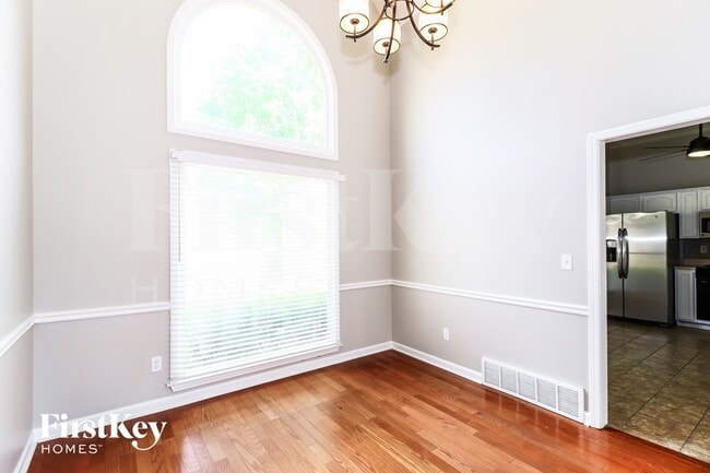 Photo - 1071 Mossy Knoll Dr