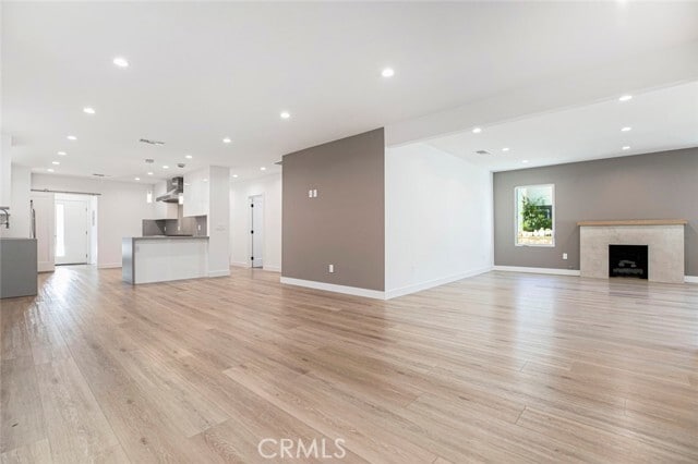 Photo - 528 Spencer St