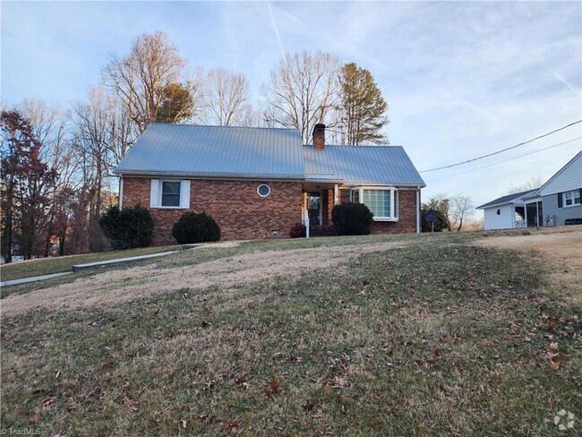 Building Photo - 226 Wrenn Ave Rental