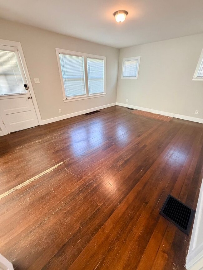Photo - 141 Brown Ave
