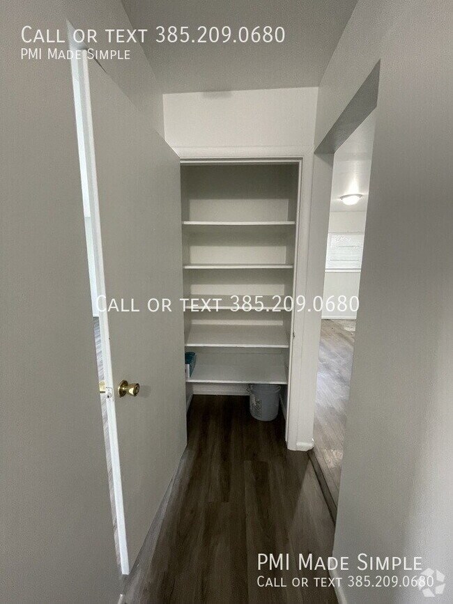 Building Photo - Spacious Condo in Great Orem Location! Unit 3