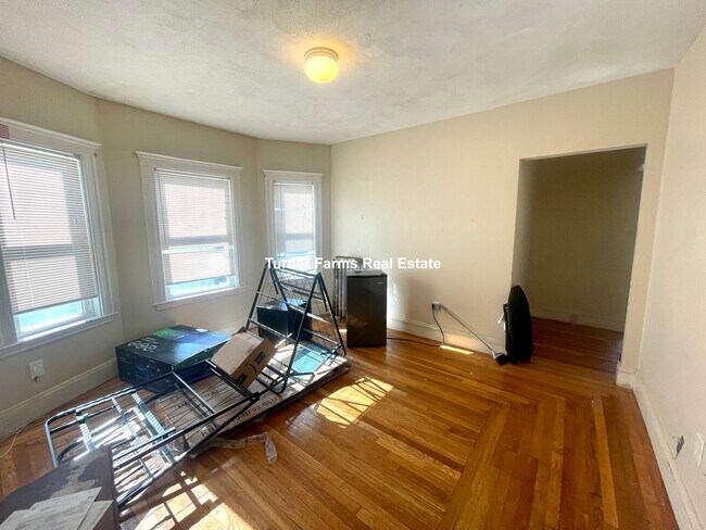 Photo - 110 College Ave Apartamentos