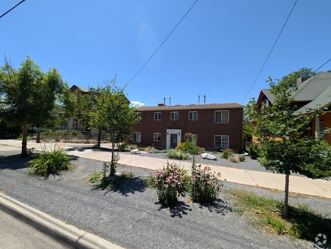 Building Photo - 651 N 200 W Unit Apt. 4