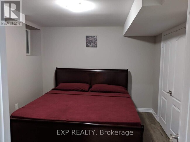 Photo - 15 Kalmia Rd