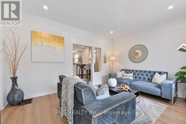 Photo - 406 Nairn Ave