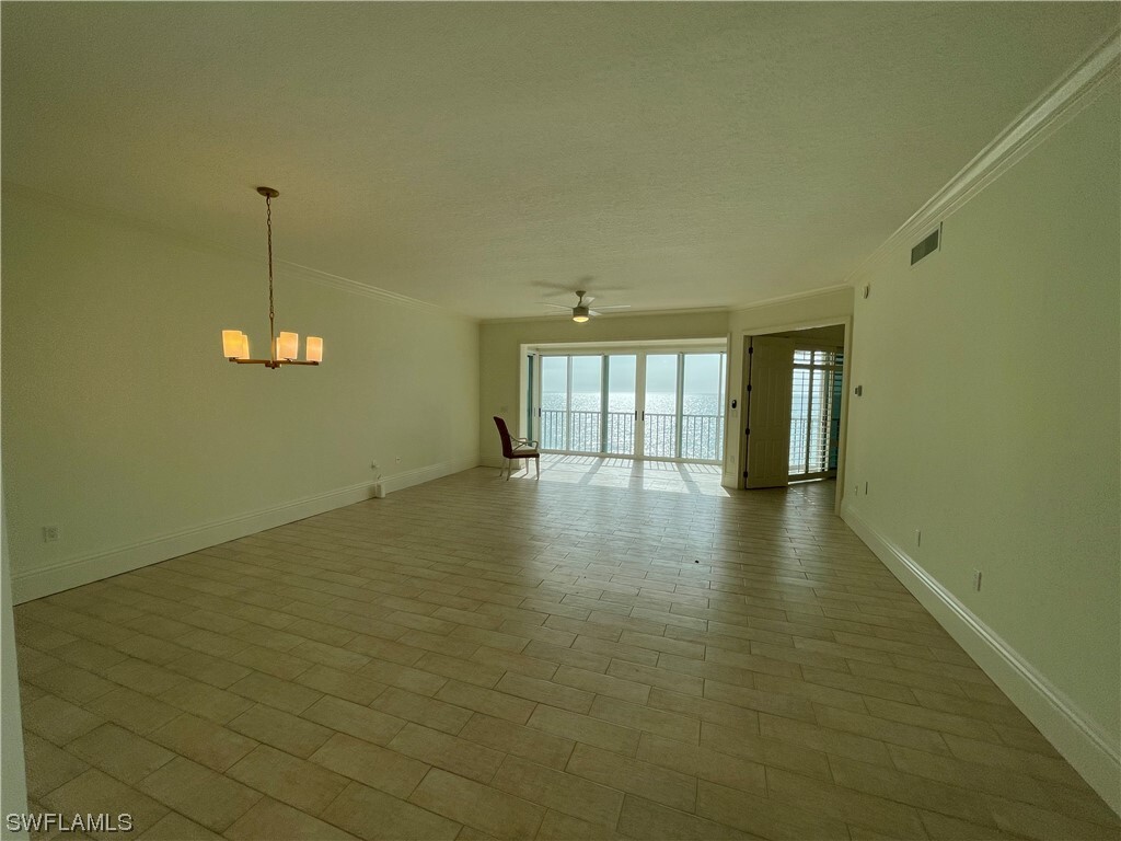 Photo - 267 Barefoot Beach Blvd Unidad X-404 Rental