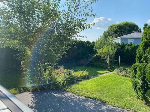 Photo - 327 W Governor Rd