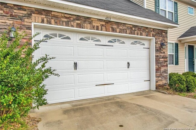 Photo - 4213 Pleasantburg Dr