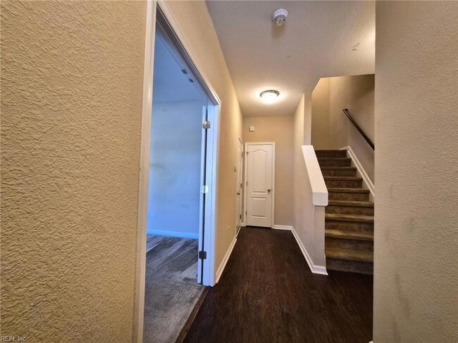 Photo - 279 Tigerlilly Dr