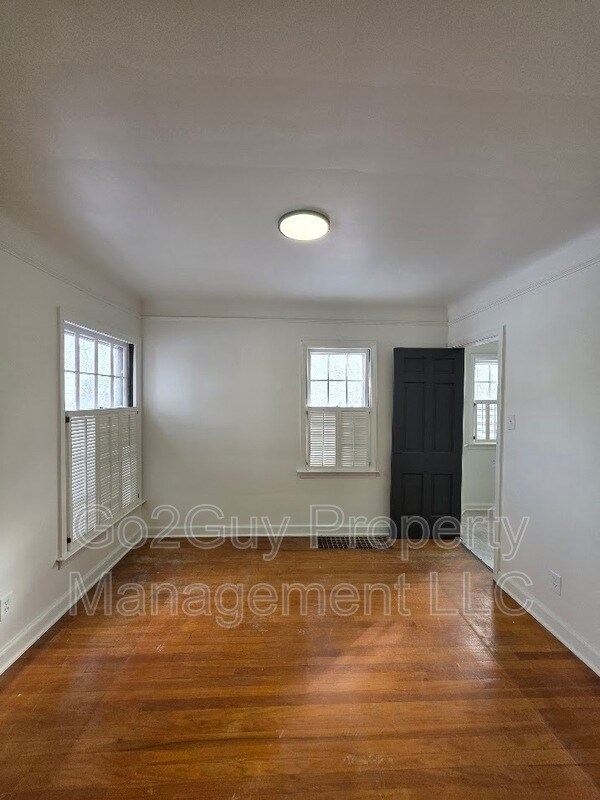 Photo - 3861 Bishop St