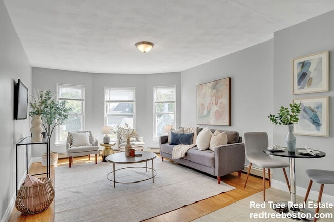 Building Photo - 73 River St Unit U3